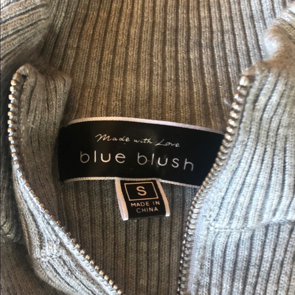 Blue blush sweater - Picture 2 of 5